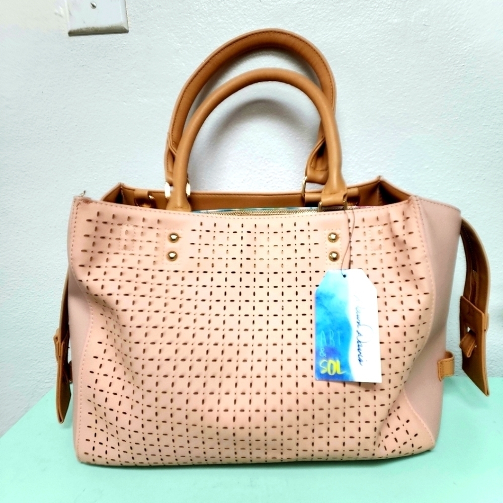 Exclusive tote Satchel by Dawn Davis